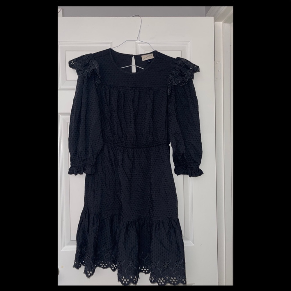 MEDIUM UNIVERSAL THREAD DRESS